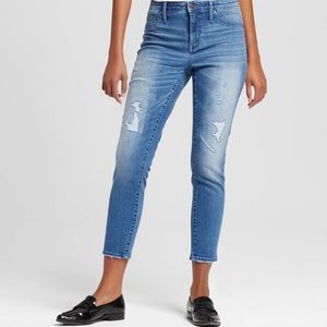 Destructed High Rise Jegging Crop